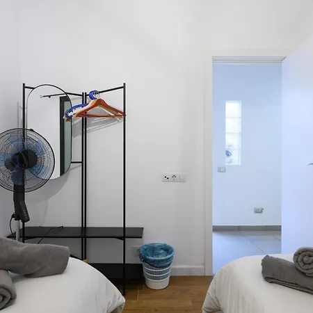 Hjs Plaza Suites Apartments I شقة *