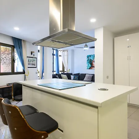 Hjs Plaza Suites Apartments I شقة *
