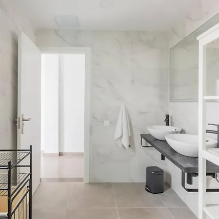 Hjs Plaza Suites Apartments I * لاس بالماس دي غران كاناريا